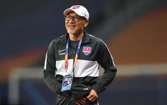 他霸气十足 他霸气十足