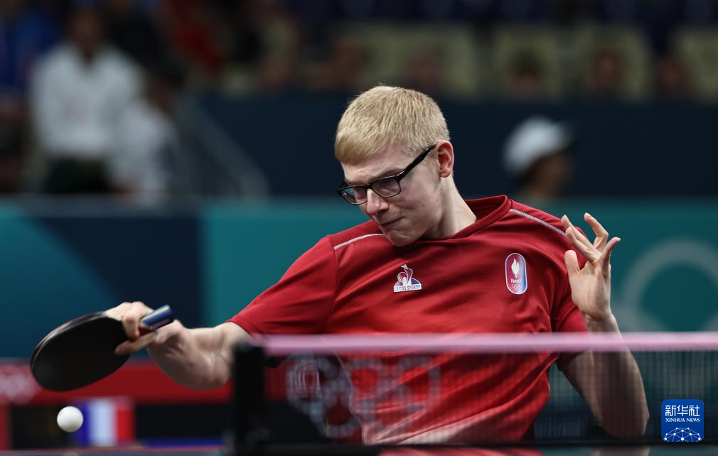 些拼搏不息 些拼搏不息