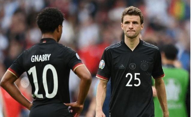 体育欧洲杯：罗马尼亚队1-1斯洛伐克队 携手出线