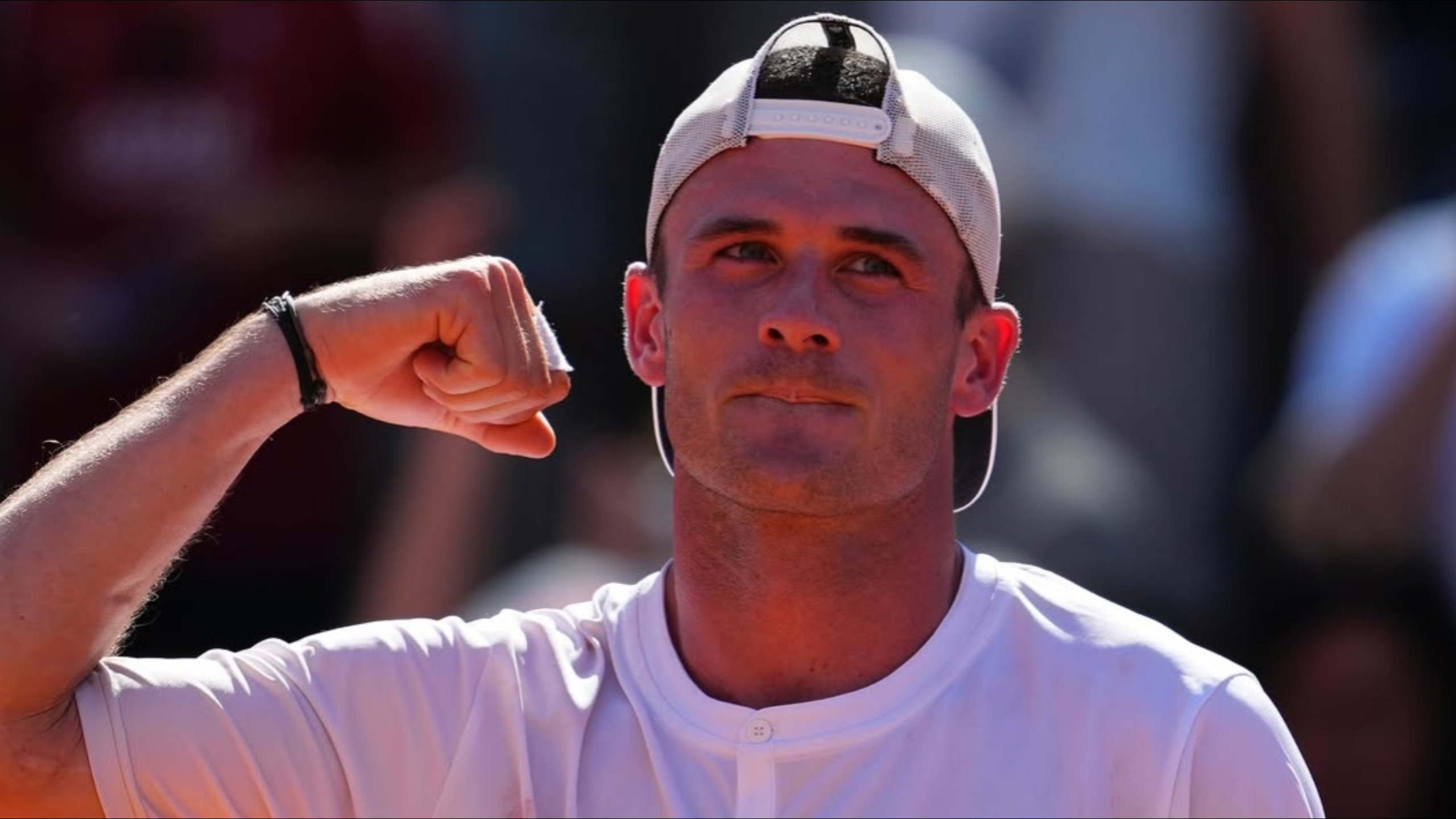 利物浦和阿森纳小姐姐都追求你，你选哪个？