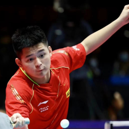 轻球员得以 轻球员得以